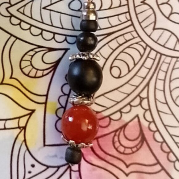 OBSIDIAN, CARNELIAN, SILVERY BALI STYLE ACCENTS - Picture 4 of 9